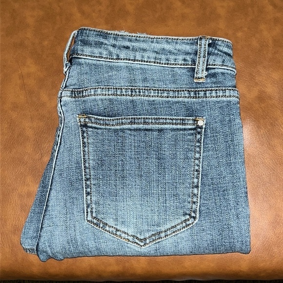 Tru Luxe Jeans Ankle Crop Slanted Raw Hem Size 4 - Picture 3 of 16